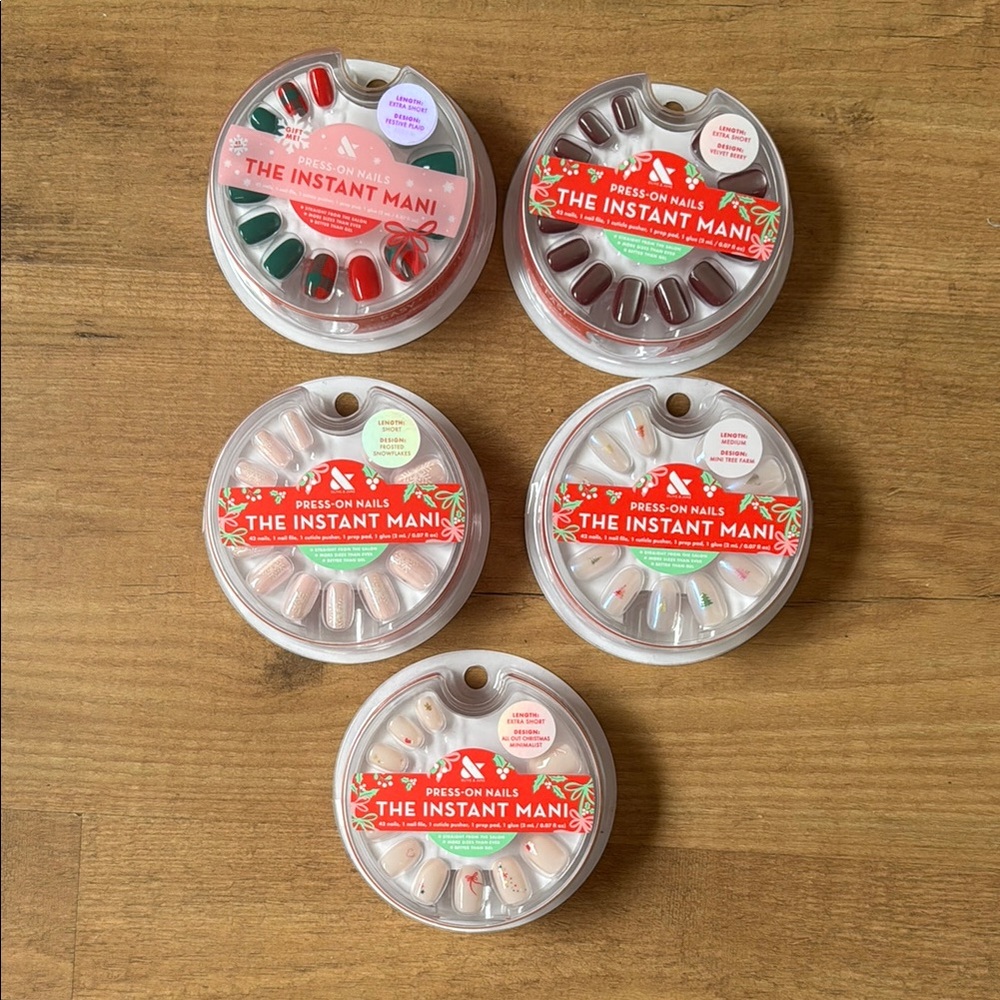 Olive & June Press-ons. Set of 5. Holiday designs